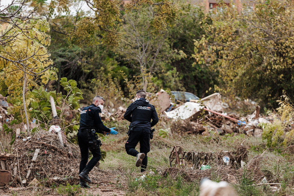 EuropaPress 6344647 agentes policia 16 noviembre 2024 sedavi valencia comunidad valenciana