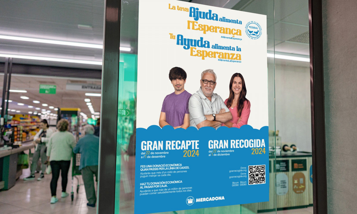 Cartel del Gran Recapte d'Aliments en un supermercado Mercadona.