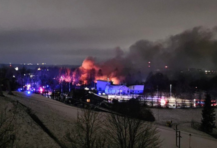 Muere un piloto español tras estrellarse un avión de carga contra un edificio en Lituania