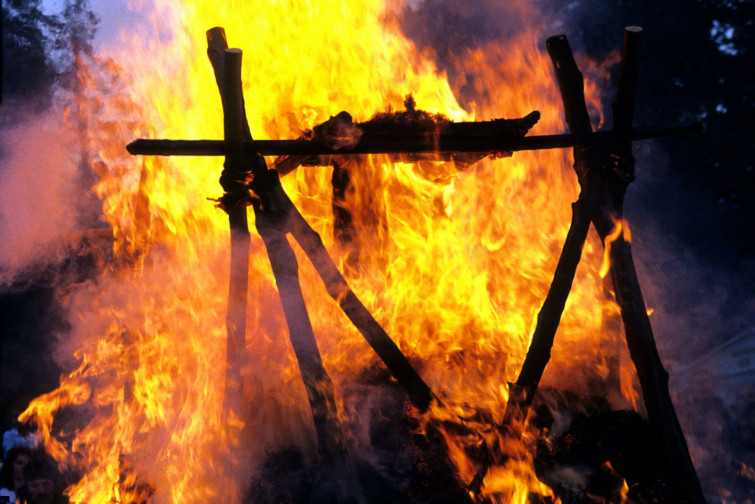 Un hombre 'revive' cuando estaba a punto de ser incinerado