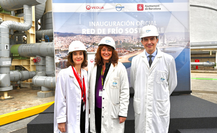 Veolia y Enagás inauguran la primera red de recuperación de frío sostenible en el Puerto de Barcelona