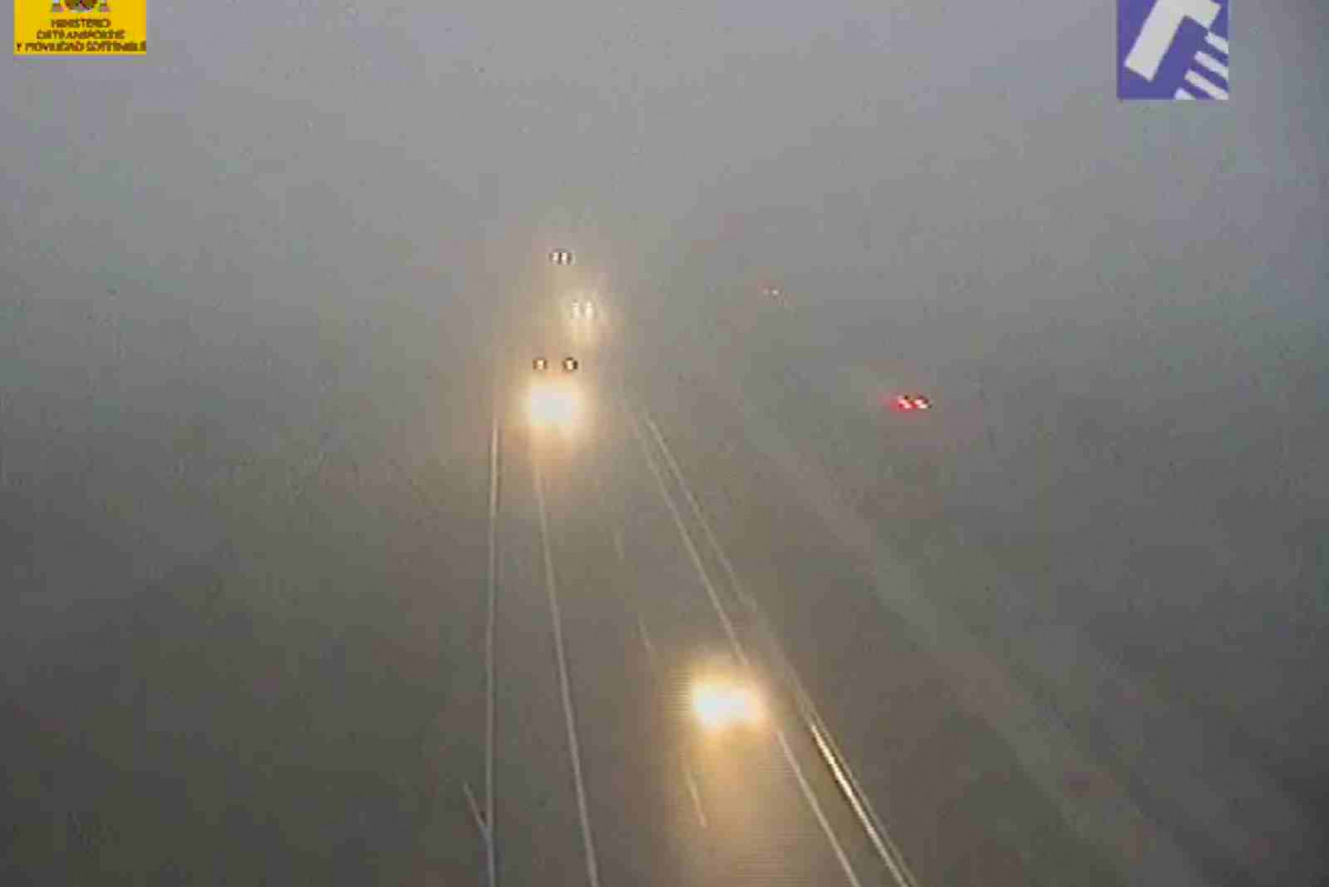 A 2 cubierta de niebla en Lleida