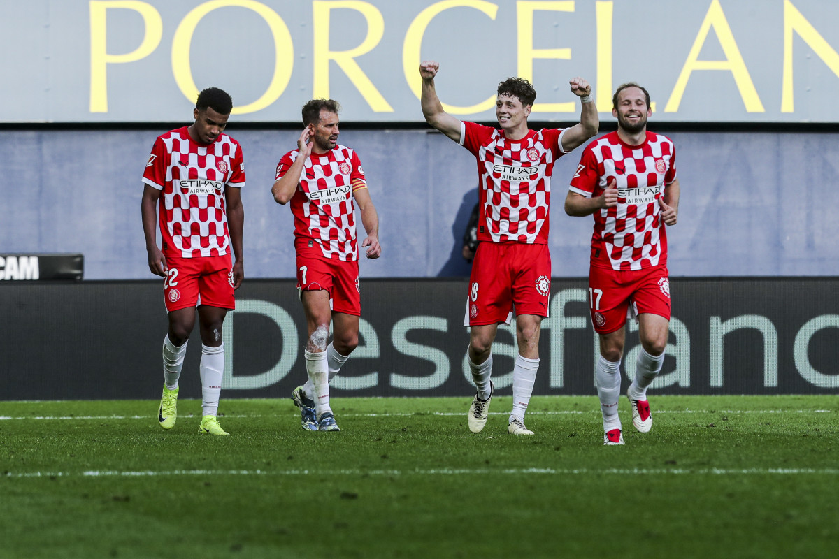 EuropaPress 6378844 ladislav krejci of girona celebrates goal with teammates during the spanish