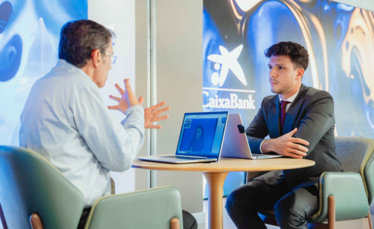 CaixaBank lanza un servicio de videointerpretación en lengua de signos en sus oficinas