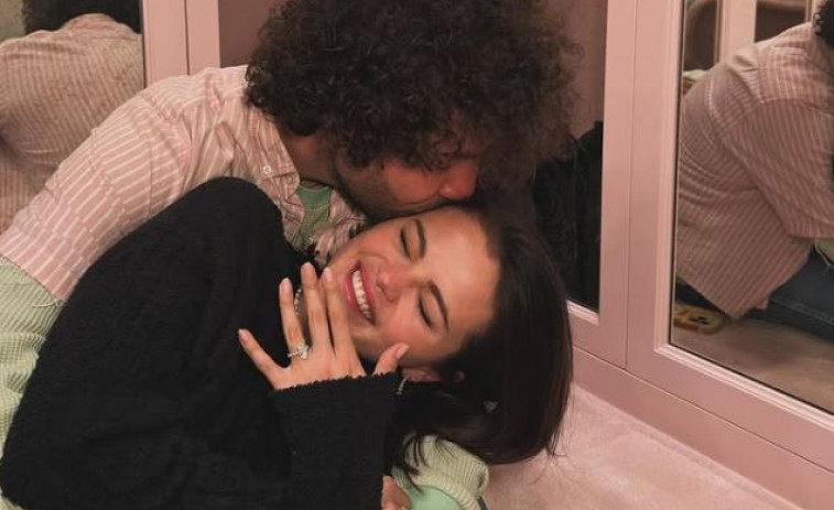 Selena Gómez anuncia su compromiso con Benny Blanco: el curioso papel que tendrá Taylor Swift