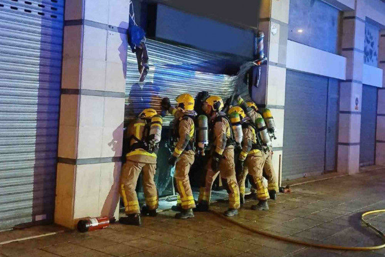 Impactante doble incendio en Figueres: dos peluquerías arrasadas en solo seis minutos