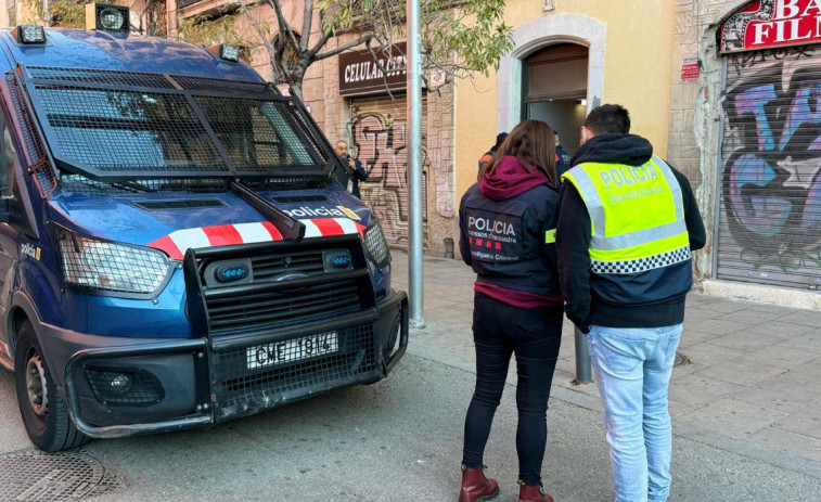 Macrooperativo contra el tráfico de personas y el proxenetismo en el Raval de Barcelona