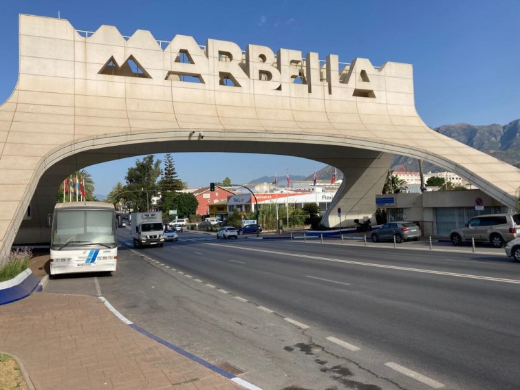 Tragedia en Marbella: Muere un niño de cinco años tras caer de un edificio