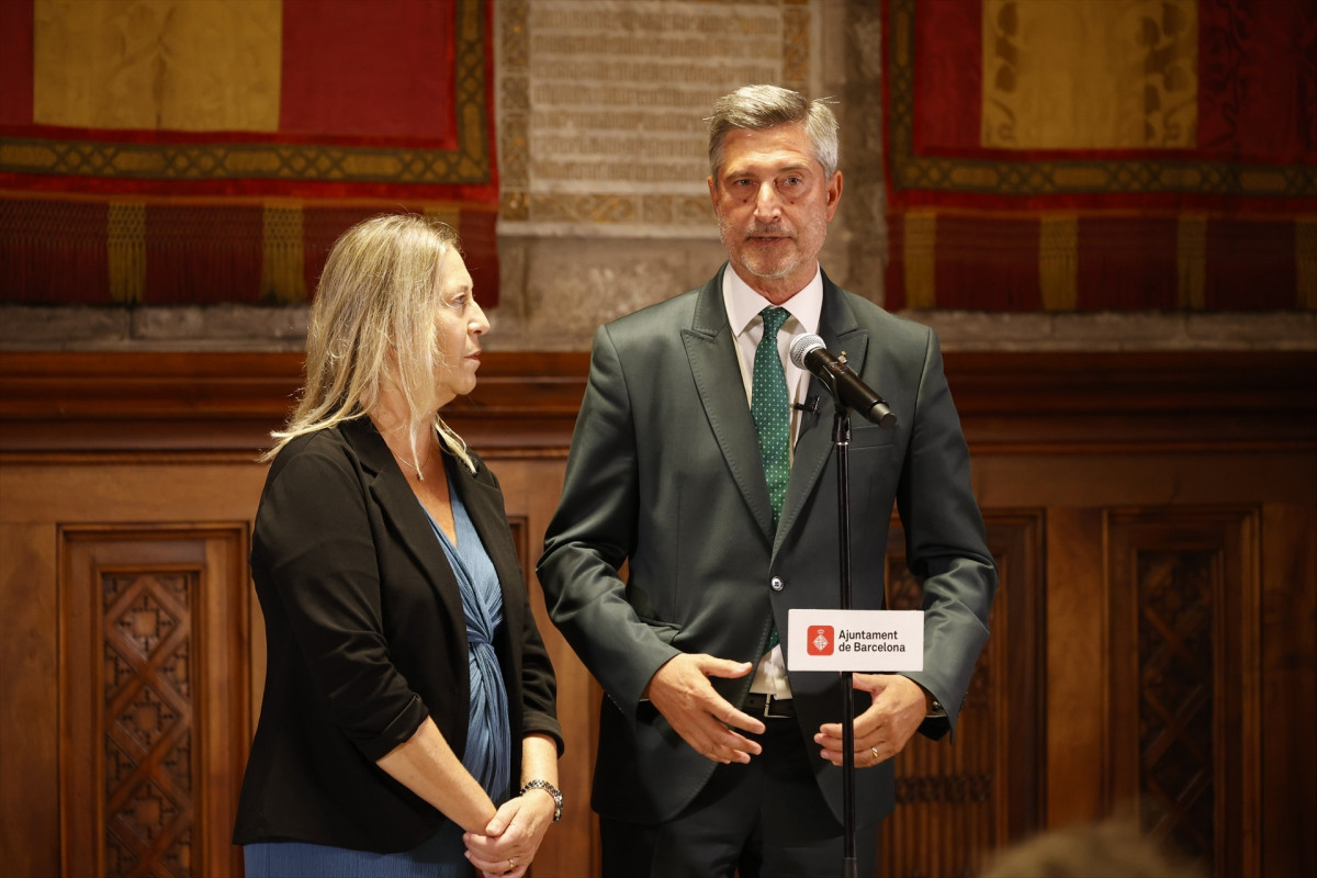 EuropaPress 6232571 lider junts ayuntamiento barcelona jordi marti junto portavoz neus munte