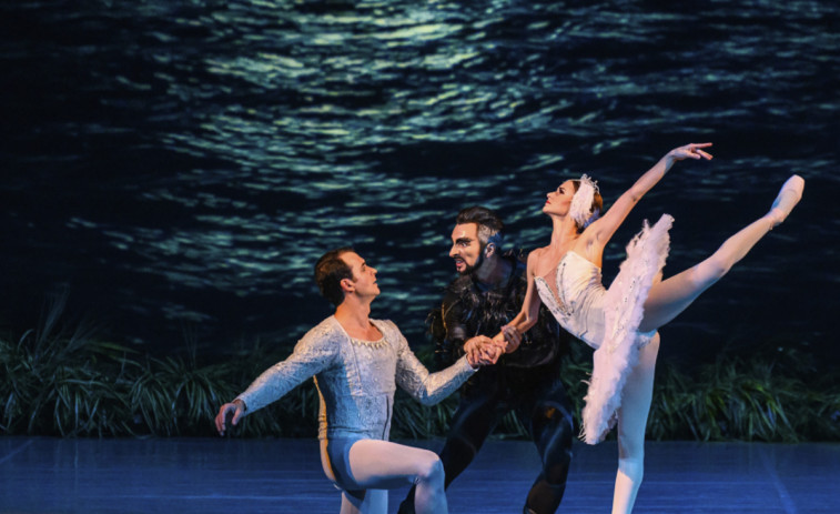 El Ballet de la Ópera Nacional de Rumanía presentó 'El lago de los cisnes' en Terrassa