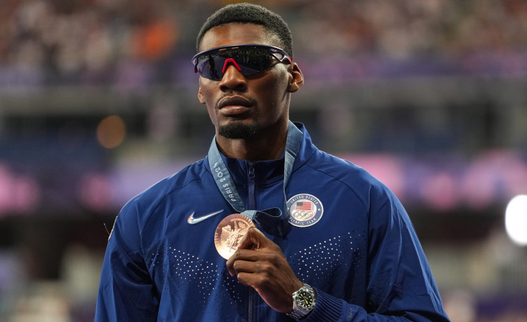 El medallista olímpico Fred Kerley, detenido y reducido con una Taser por la policía en Miami