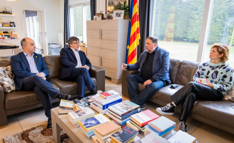 Así ha ido la reunión entre Junqueras y Puigdemont en Waterloo: acuerdan iniciar una 