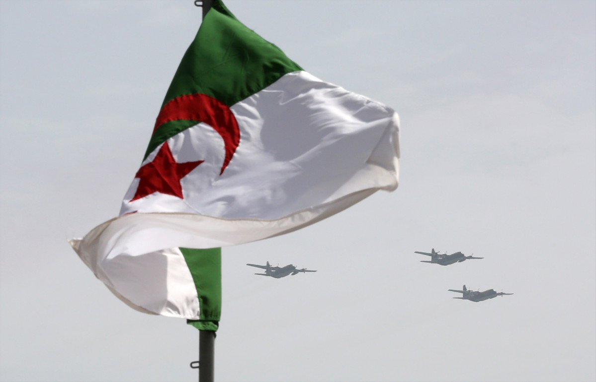 EuropaPress 6116490 algiers july 2022    aircraft are seen during military parade to celebrate