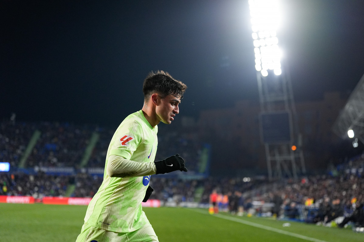 EuropaPress 6463308 pedri gonzalez of fc barcelona looks down during the spanish league laliga