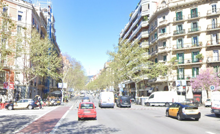 Un año sin coches en la calle Comte d'Urgell de Barcelona: las afectaciones por las obras de la L8