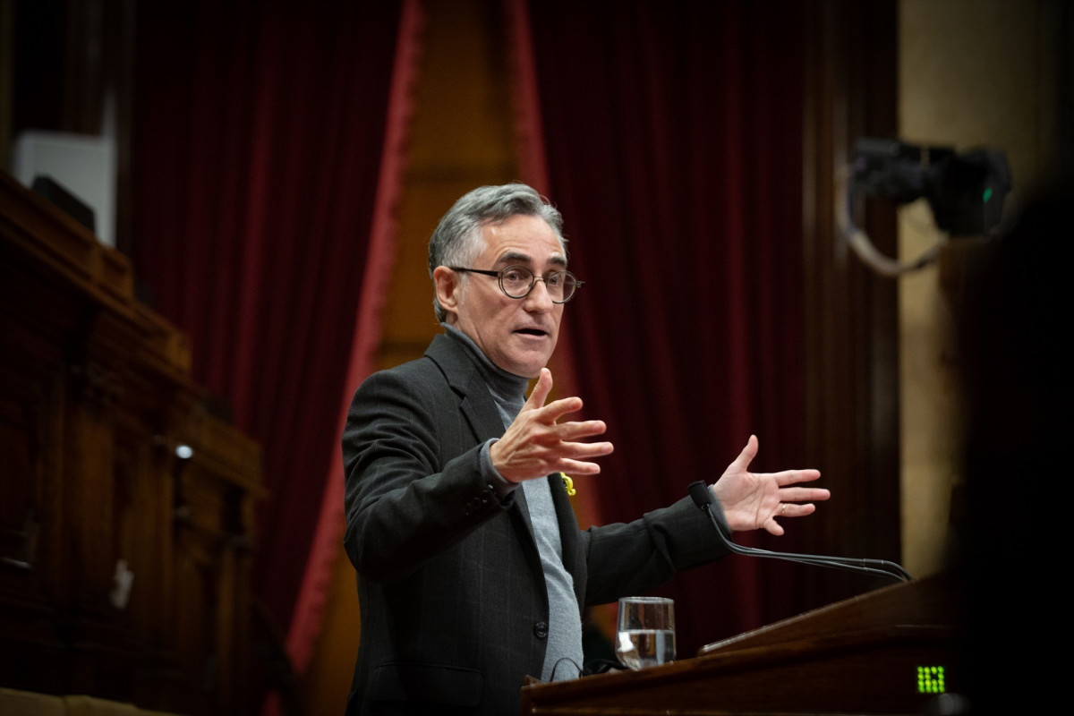 EuropaPress 4335150 diputado junts ramon tremosa interviene pleno parlament cataluna 22 marzo