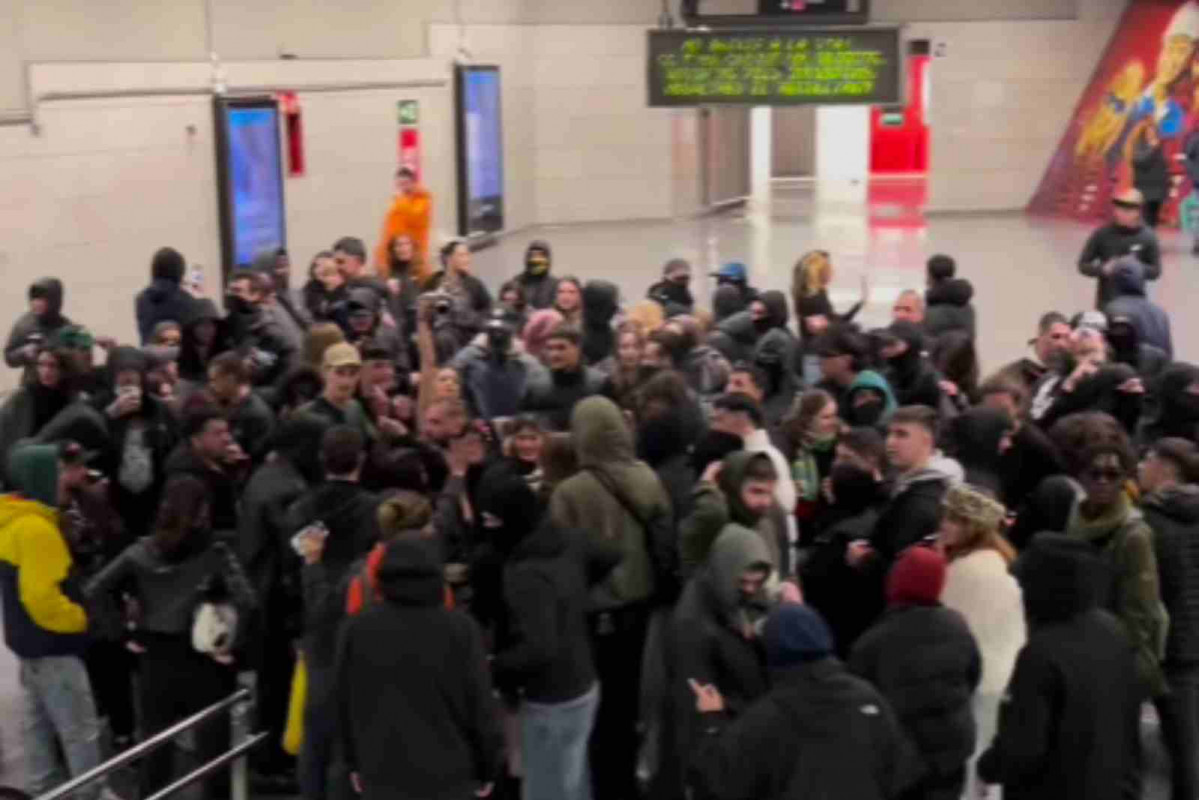 Rave en el metro de Barcelona