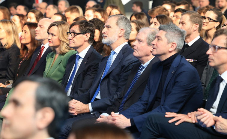 El Rey Felipe VI visita la Asociación Ítaca de l'Hospitalet por el Tour Talent