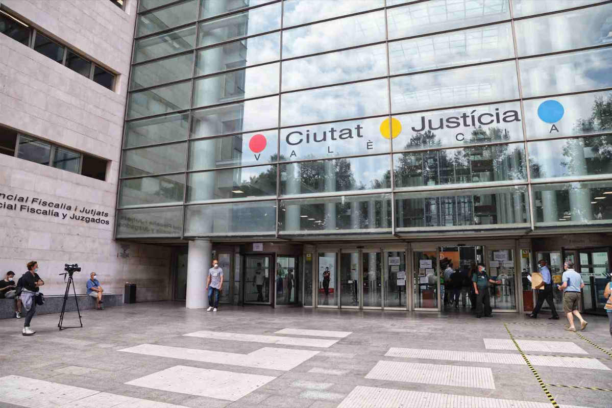 Fachada de la Ciudad de la Justicia de Valencia