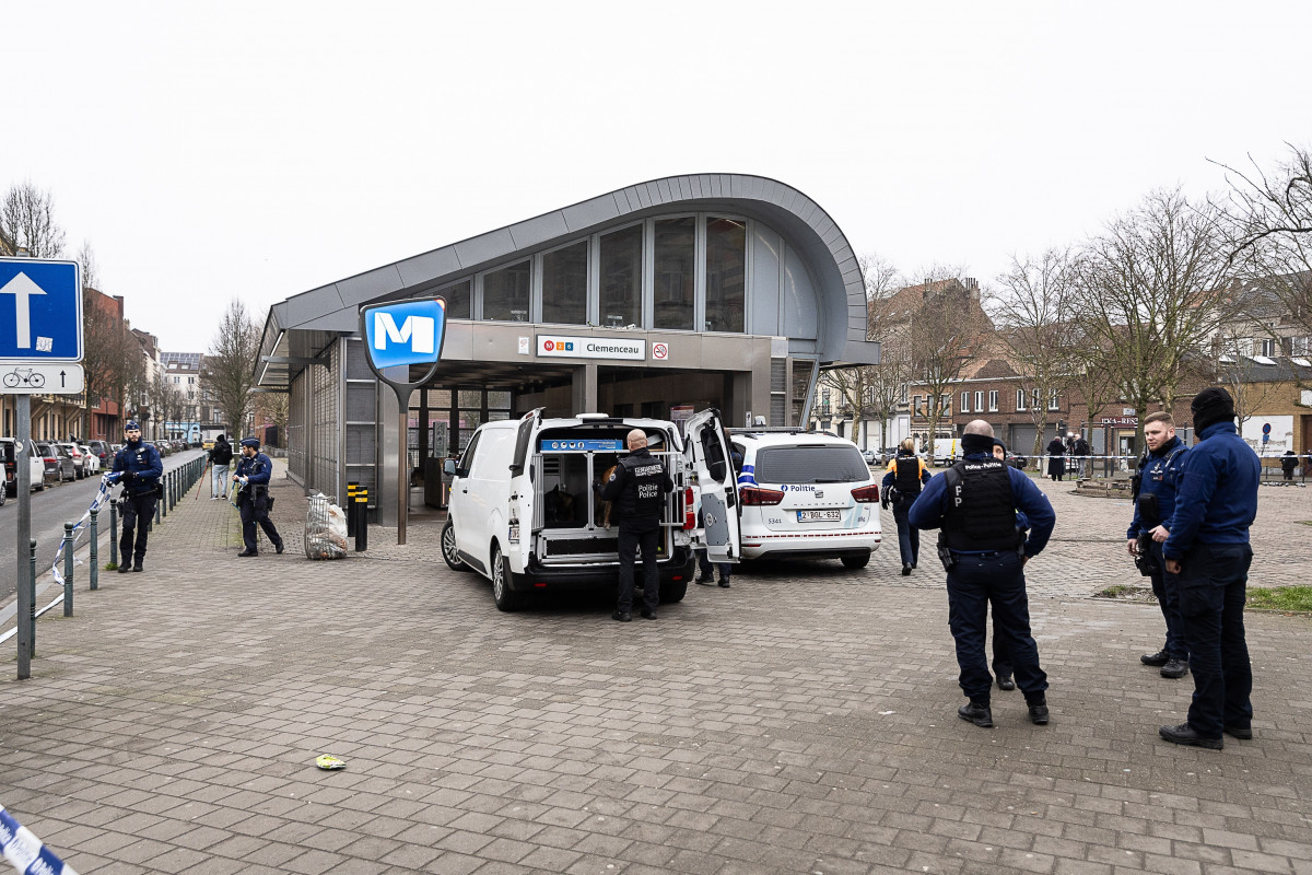 EuropaPress 6499511 police pictured outside the clemenceau metro station which is closed off