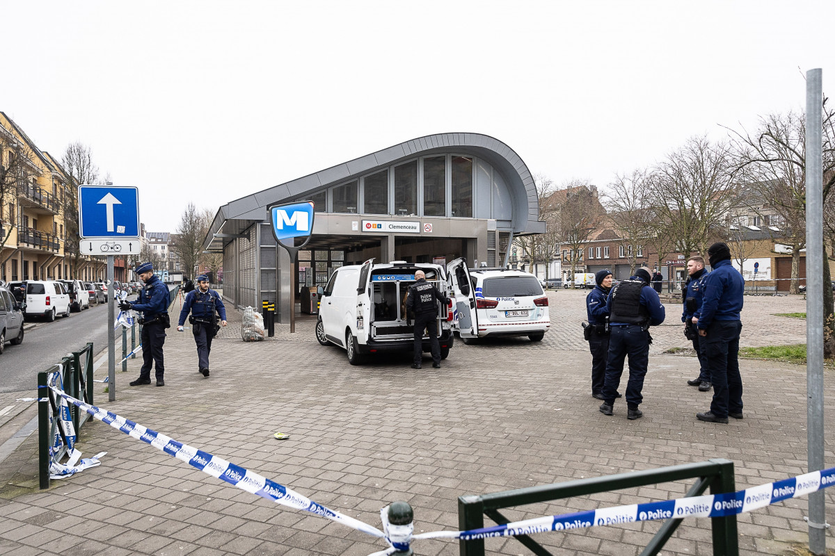 EuropaPress 6499622 05 february 2025 belgium brussels security officers stand outside the