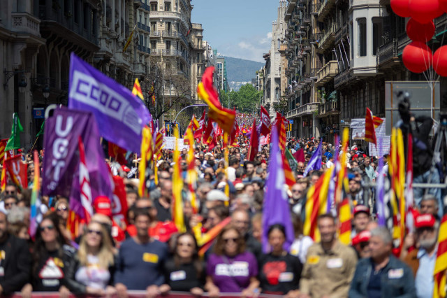 Europapress 5930053 decenas personas manifestacion convocada ugt ccoo dia trabajador mayo 2024 1600