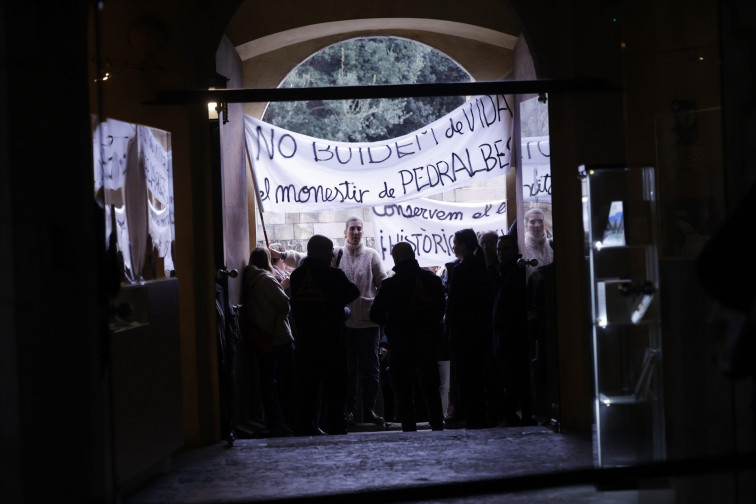 Unos 30 vecinos de Barcelona piden que las clarisas de Pedralbes no se vayan