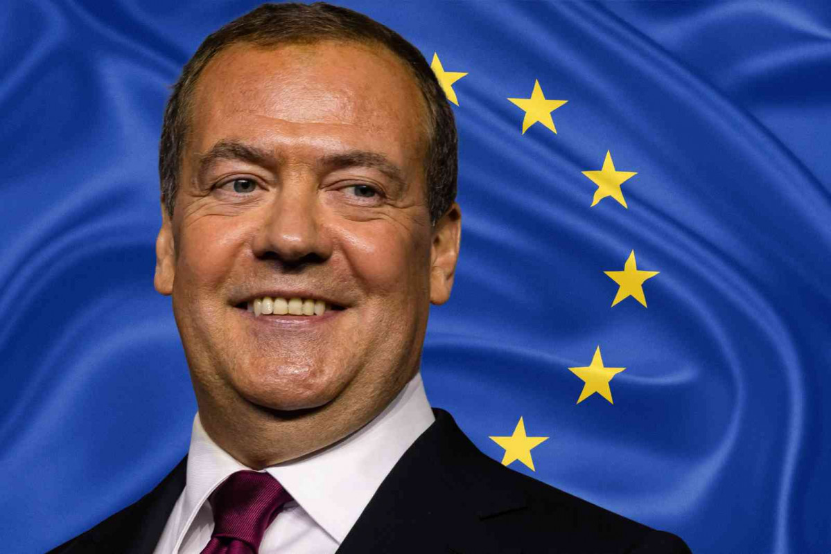 Medvedev con la bandera de la UE (1)