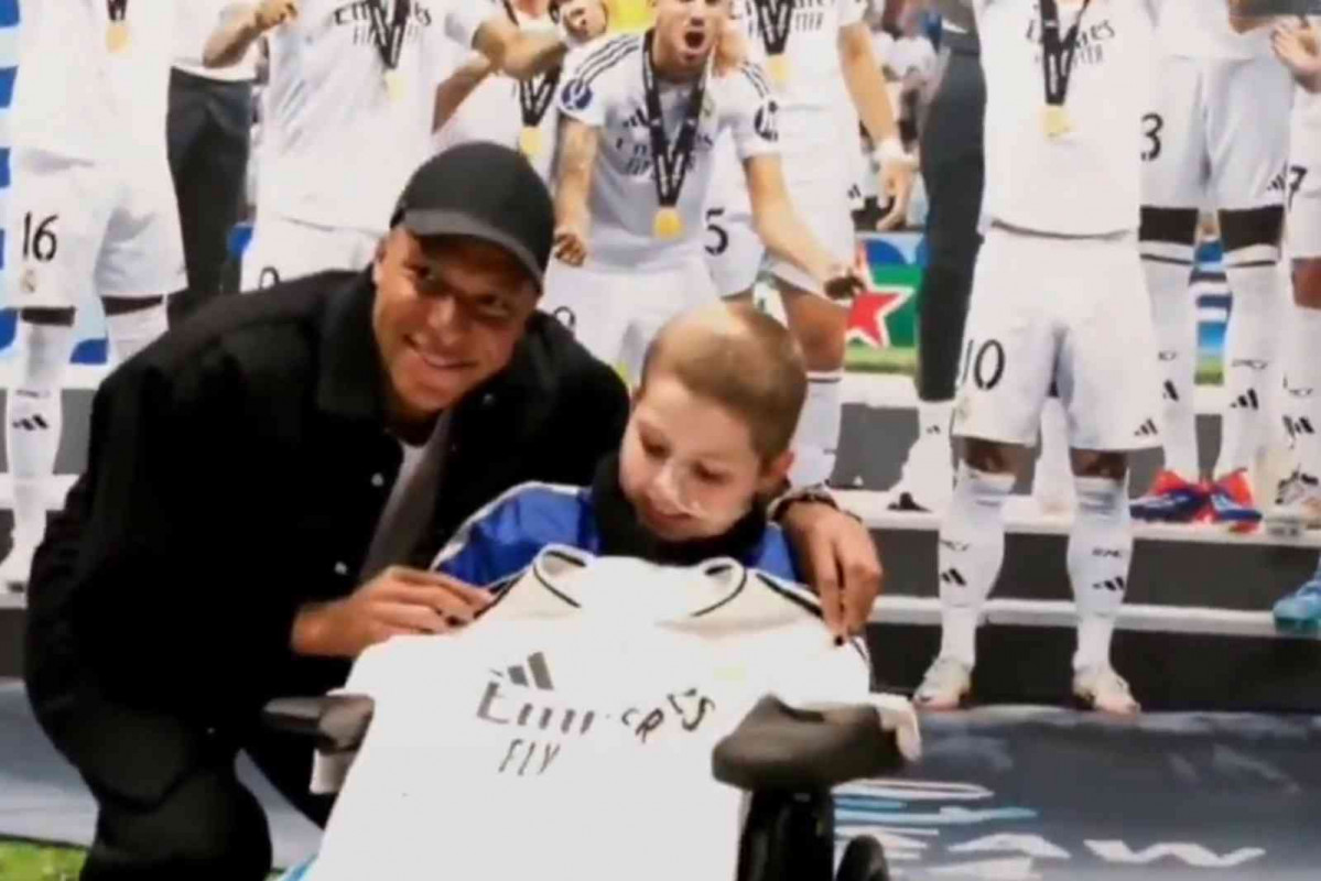 Mbappé con Lorenzo