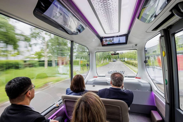 Barcelona estrena su primer autobús sin conductor: innovación y desafíos en la movilidad urbana