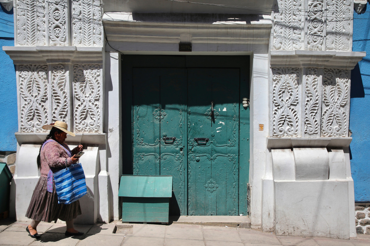 EuropaPress 6525997 march 28 2024 potosi potosas department bolivia cholita walks down the