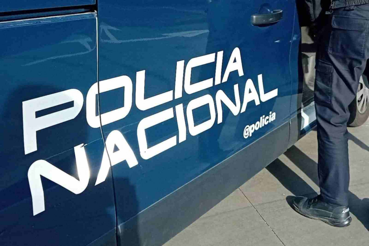 Un coche de Policía Nacional