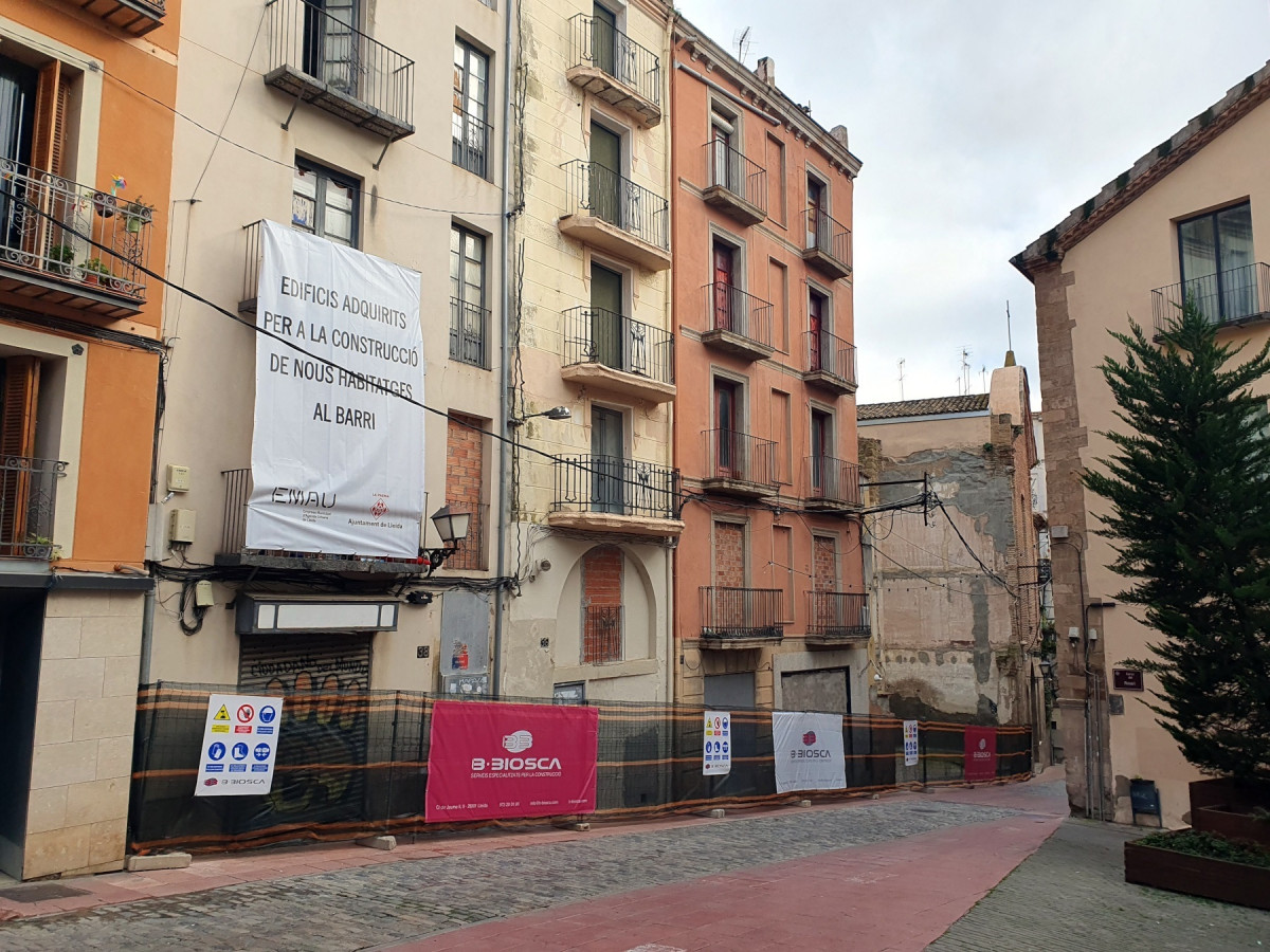 EuropaPress 6334967 edificios derribaran calle cavallers lleida construir nuevas viviendas