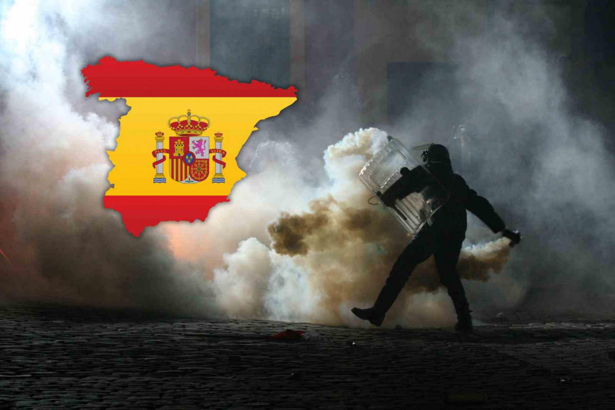 Guerra, España   CANVA PRO