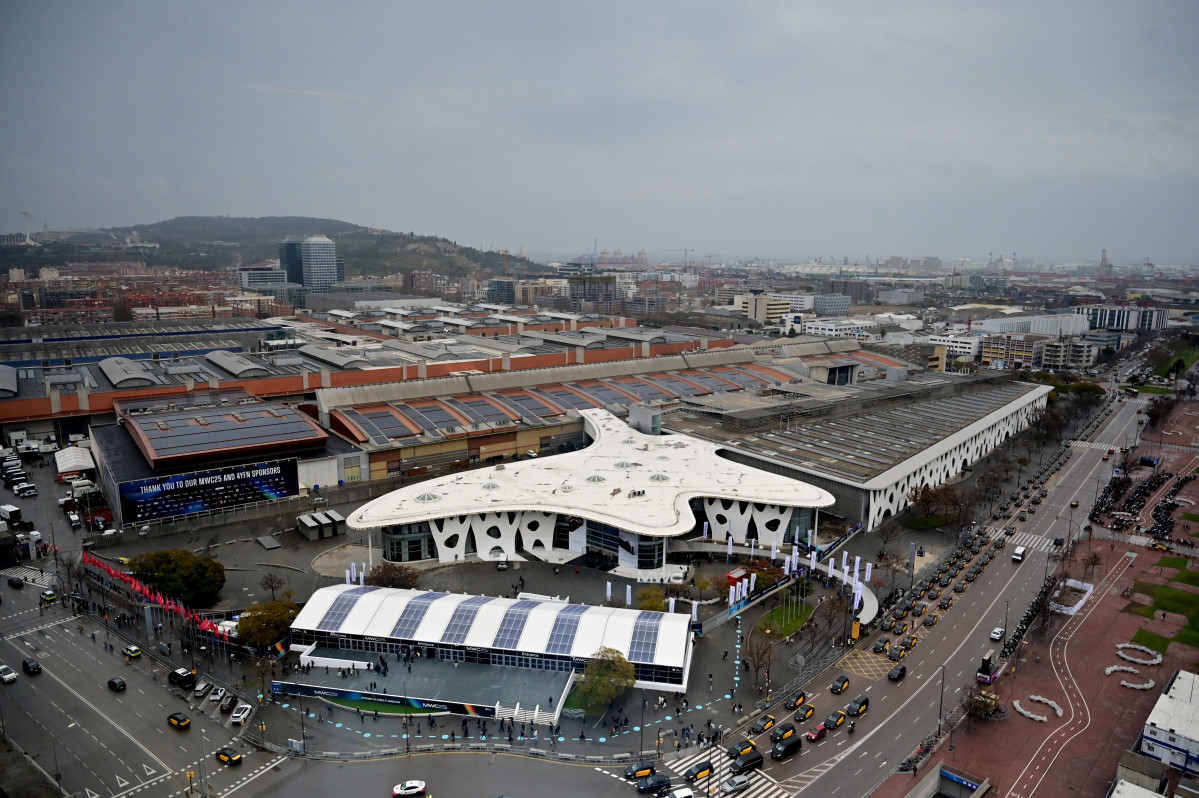 EuropaPress 6563541 06 march 2025 spain lhospitalet llobregat aerial view of the entrance to