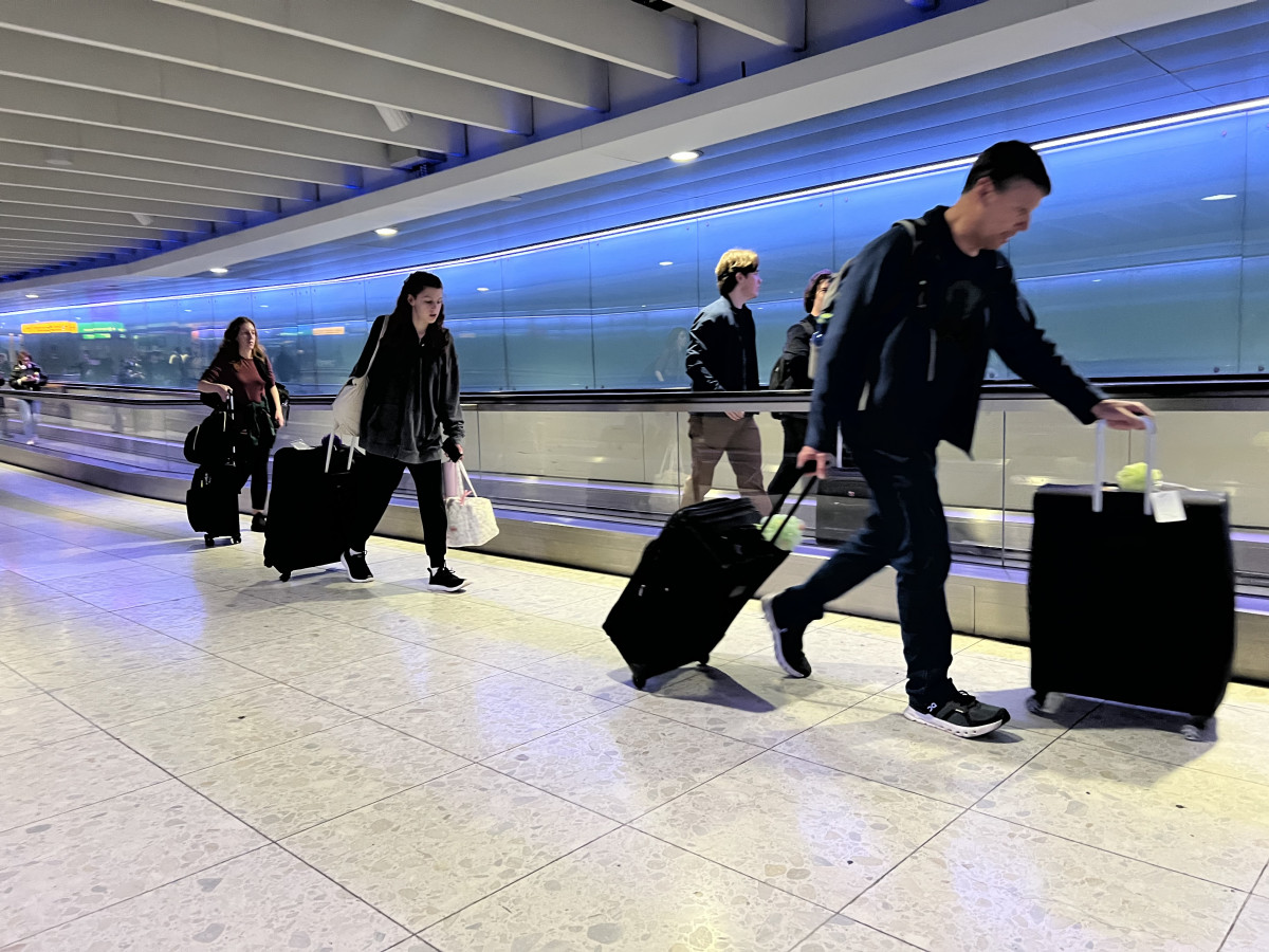 EuropaPress 6596831 22 march 2025 united kingdom london passengers at heathrow terminal in