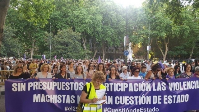 Feministas violencia géneros manifestación