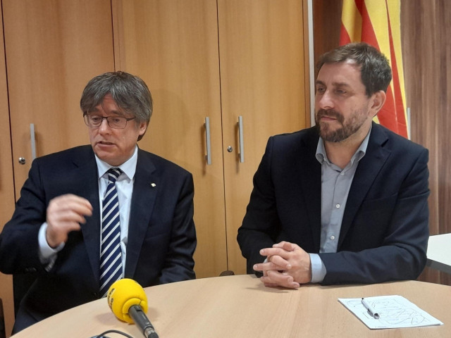 CatalunyapressElexpresidentedelGeneralitatypresidentedelCxRepCarlesPuigdemontjuntoalvicepresidented